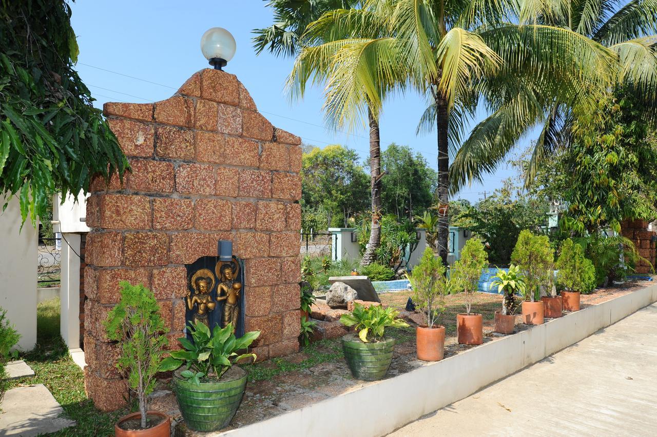 Bawga Theiddhi Hotel  Kinmun Rom bilde
